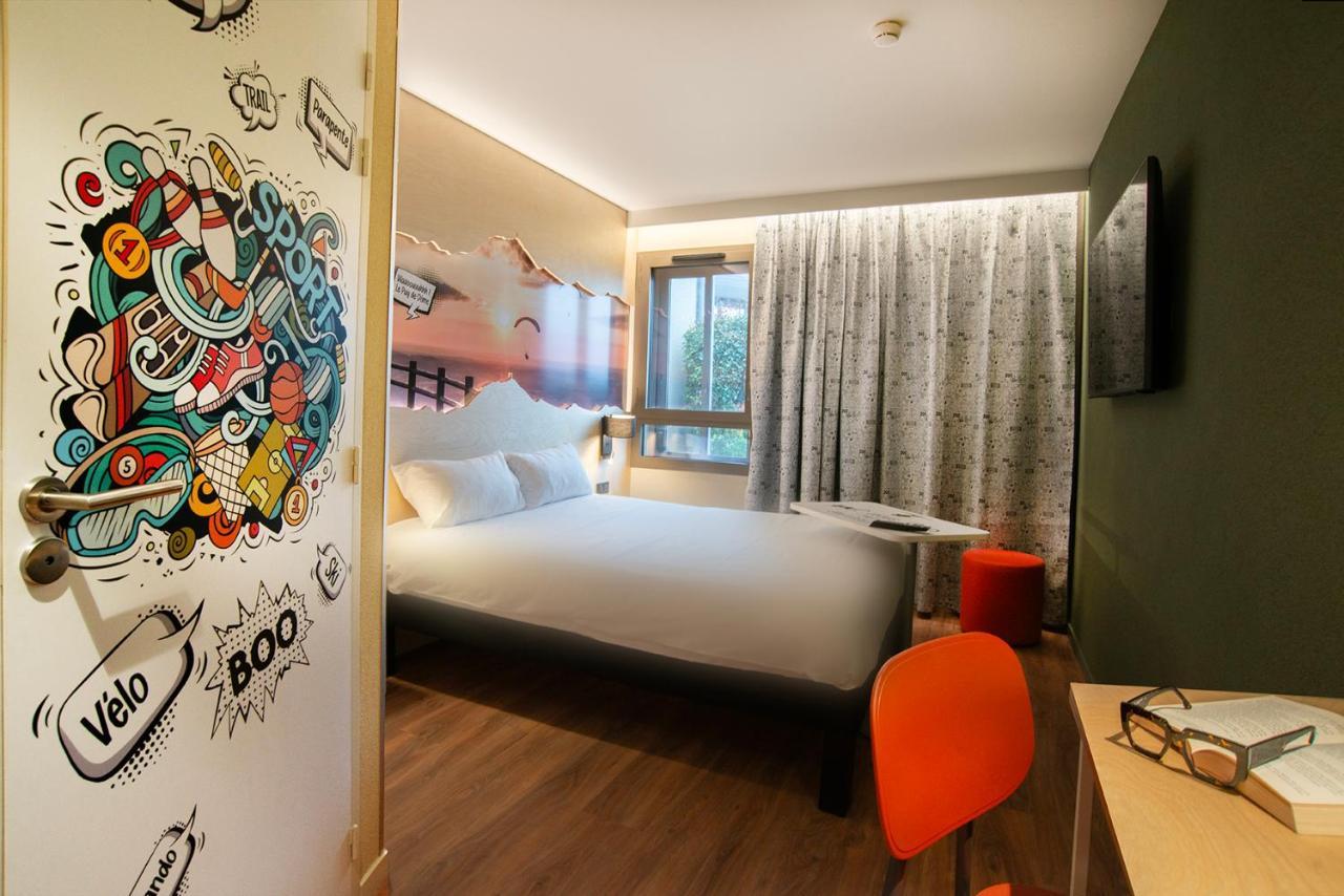 Hotel ibis Styles Clermont-Ferrand Aéroport Esterno foto